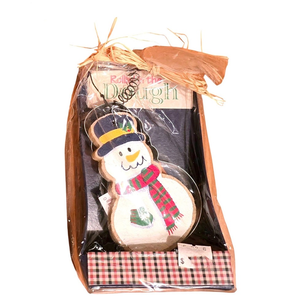 NWT Christmas Snowman Ornament Gift Set with Recipe‎